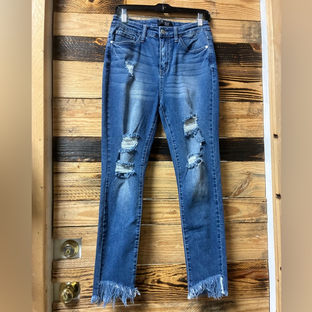 Judy Blue Ripped Skinny Jeans in Blue
